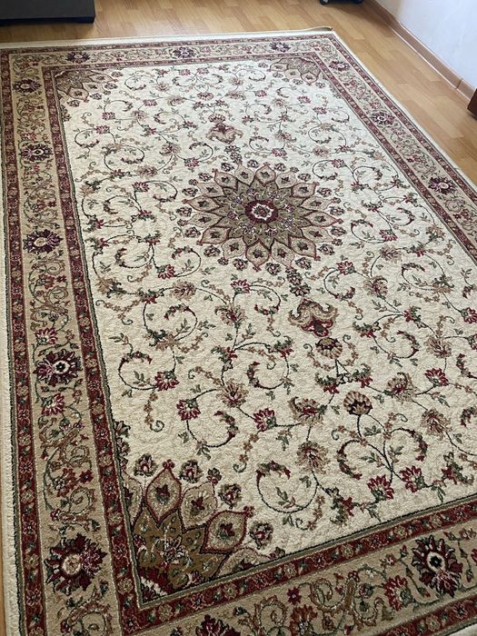 Ковер 2*3 м. Б/у