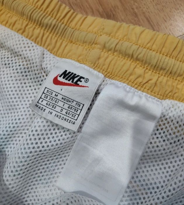 Pantaloni scurți Nike vintage mărimea M