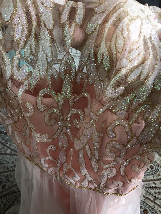 Платье 1 раз одевалось