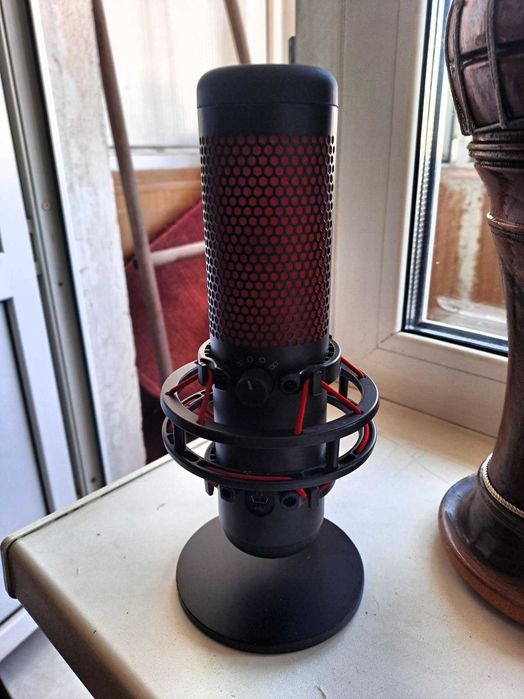 Микрофон HyperX QuadCast черный