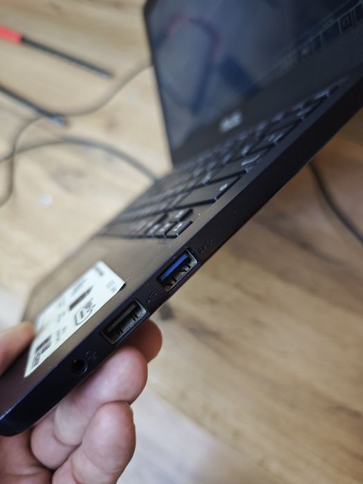 Ноутбук Asus celeron n3050