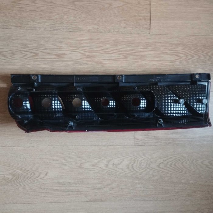 Ляв стоп за Iveco.