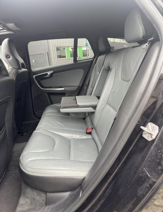 Volvo V60 D6 AWD