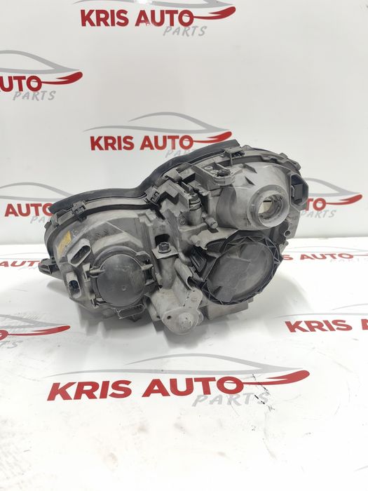 Десен фар Xenon Mercedes C class W203 / Мерцедес Ц класа 2000г.