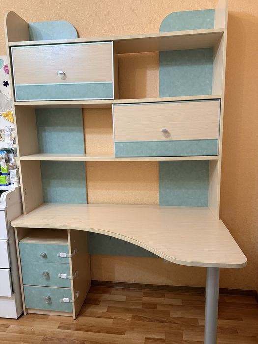 Продам детскую мебель