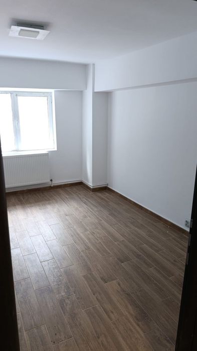 SPAȚIU MEDICAL DE ÎNCHIRIAT renovat – centrul calarasi – 55 mp