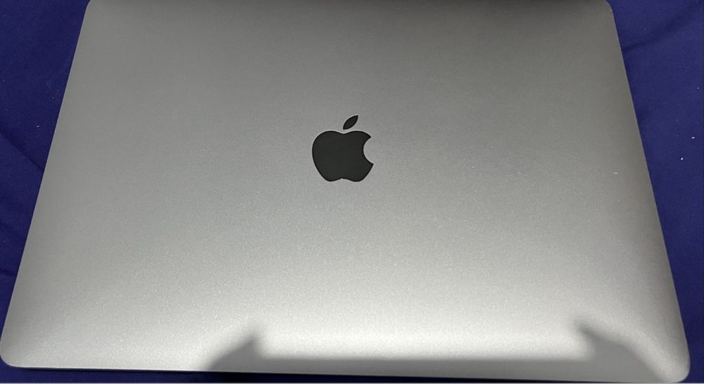 Продается Macbook PRO