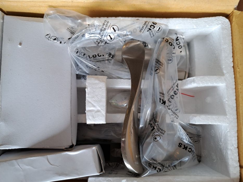 Двери бу и замки