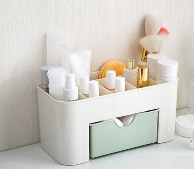 Organizator cosmetice