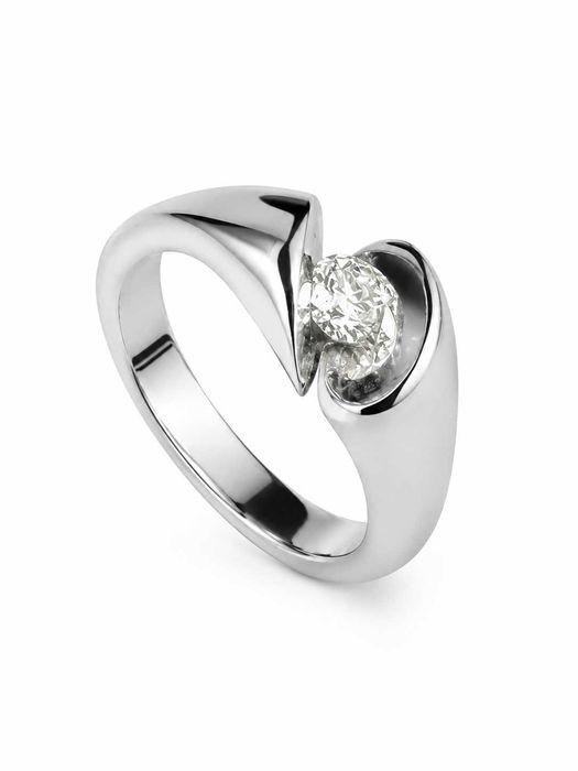 NEW Кольцо с бриллиантом 0,27ct