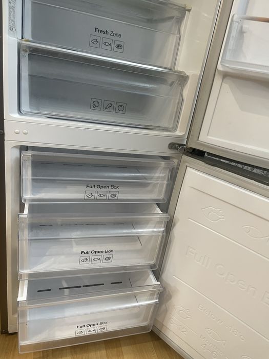 Продам холодильник