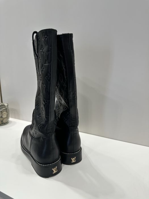 Продаю сапоги, люкс