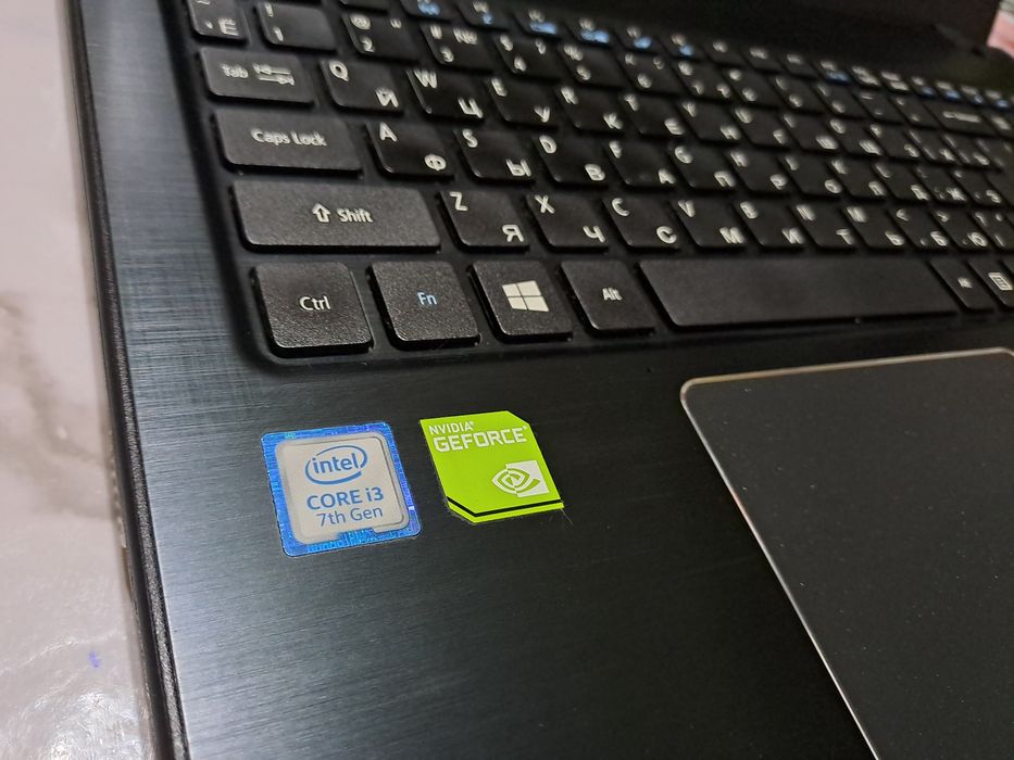 Acer Aspire E 15 (E5-576G-30RZ)