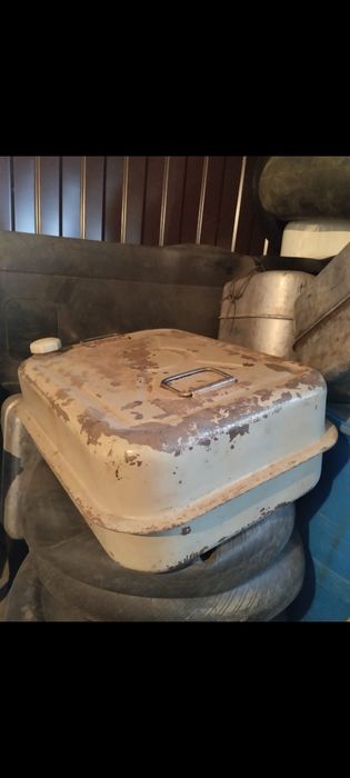 Продам конистру железную