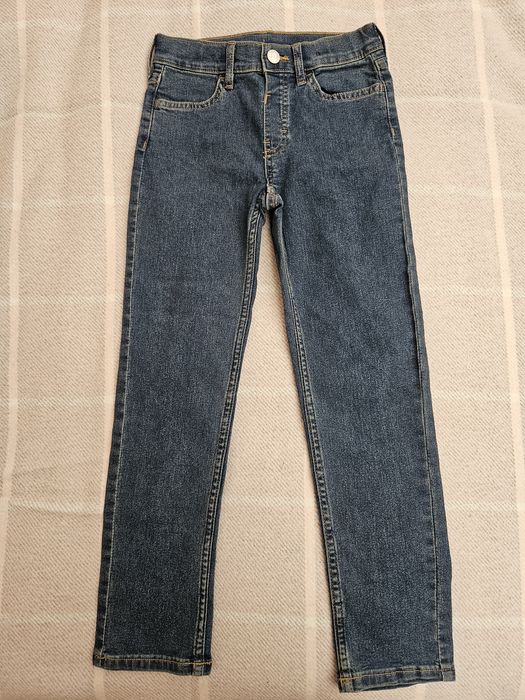 Нови детски дънки размер 128