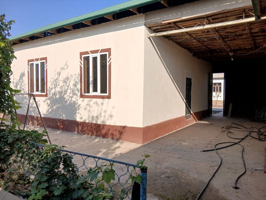 Zabzi poya yangi qishloq 6sotix yer hovlisi bitgan yevro remont