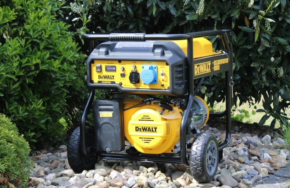 Електрически бензинов генератор Dewalt DXGNP65E 6,5 kW