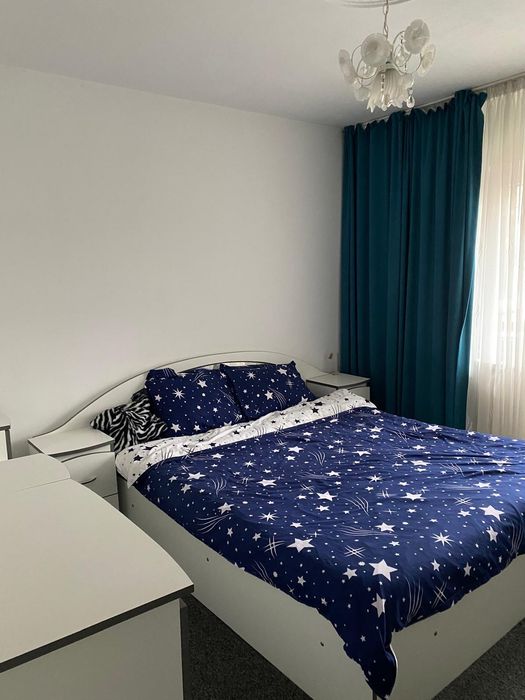 Închiriez apartament în Rogerius