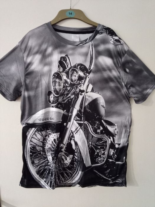 Мъжка тениска за фенове на мотоциклети.