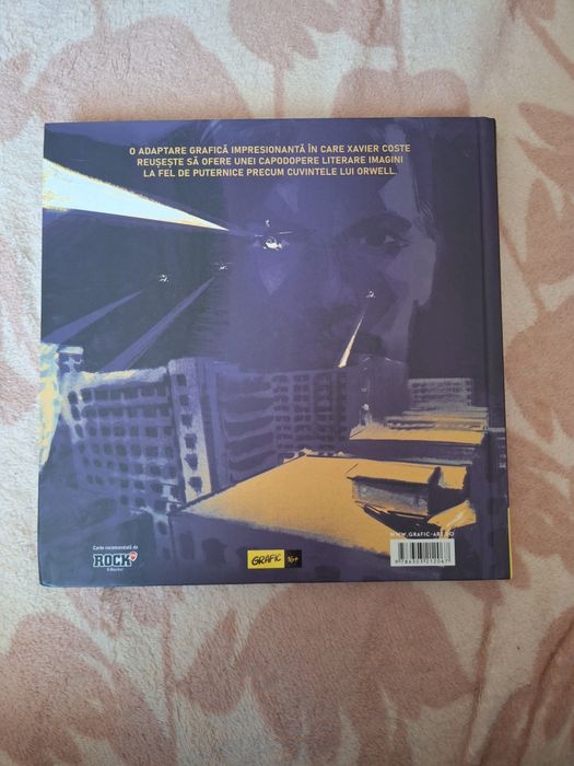 Carti pentru adolescenți