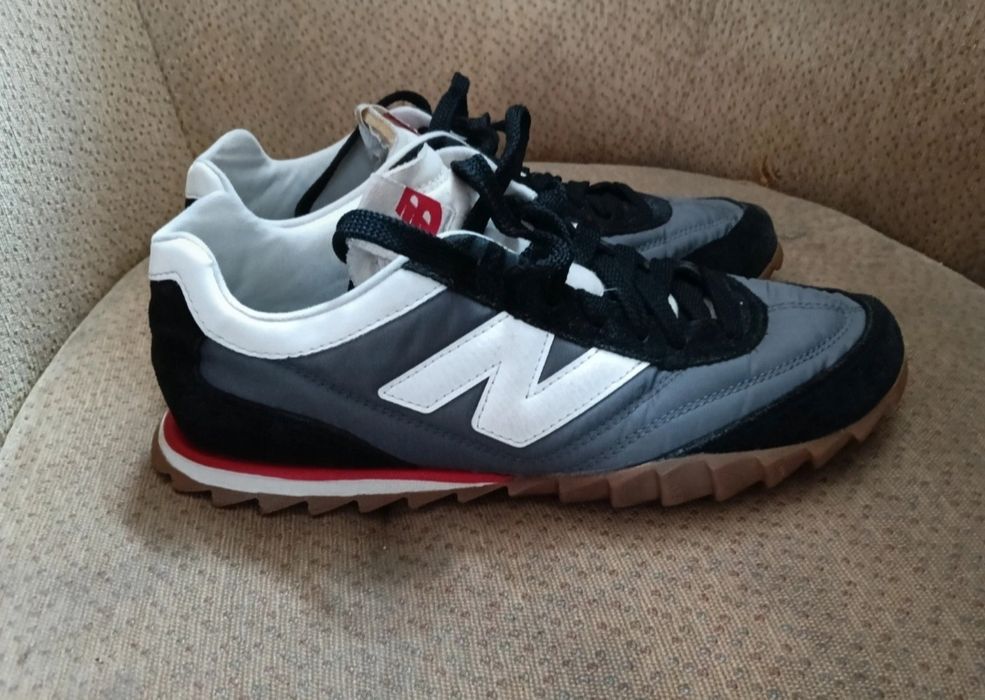 Adidași New Balance rc30