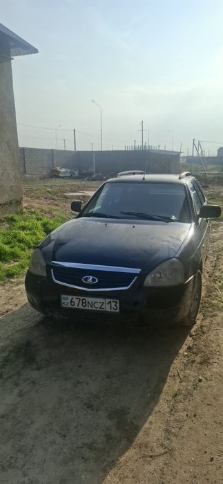 Продам машину Приора Универсал