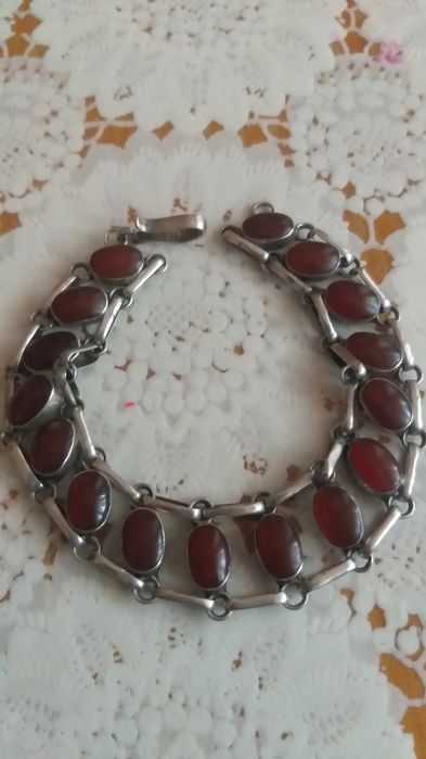 Vand o piesă veche cu chihlimbar