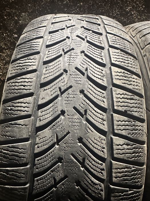 Шины 235/55R17 (2шт)