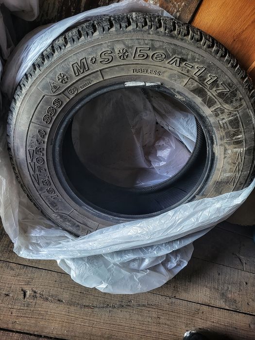 Продам резину всесезонку. Комплект 4 балкона
