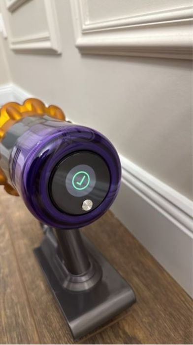 Пылесос Dyson v15s Detect
