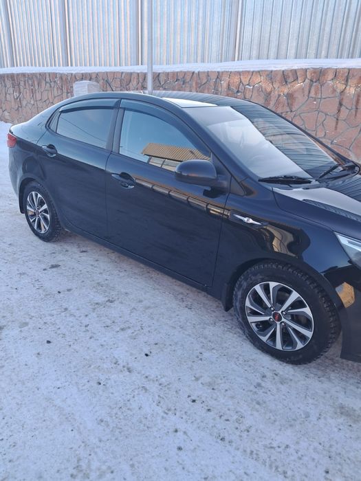 Продам машину kia rio