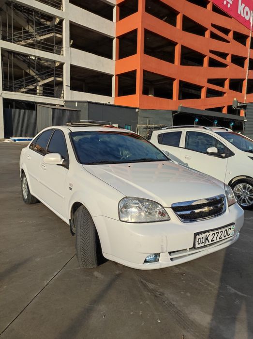 Lavetti 1.6 avtomat 3 pozitsya