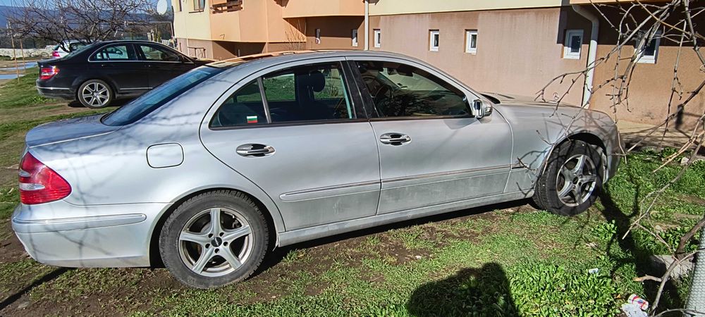 Mercedes W211 2002 г. Италианка