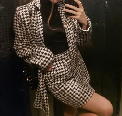 Дамски комплект от палто и пола