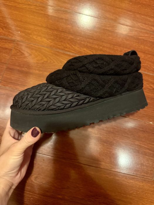 Ugg marimea 38 negre
