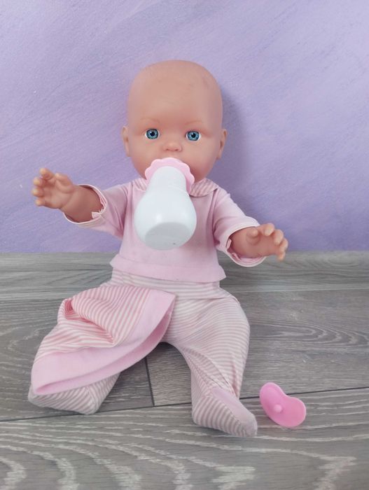 Кукла бебе с биберон и шишенце