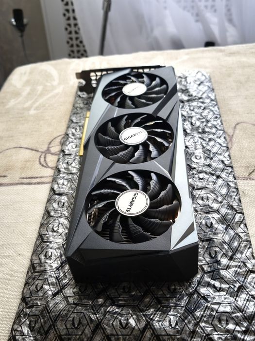 Видеокарта RTX 3060 12GB Gigabyte