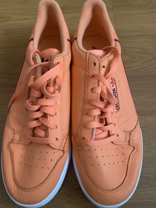 Vand Adidasi marca Adidas de piele adusi din America