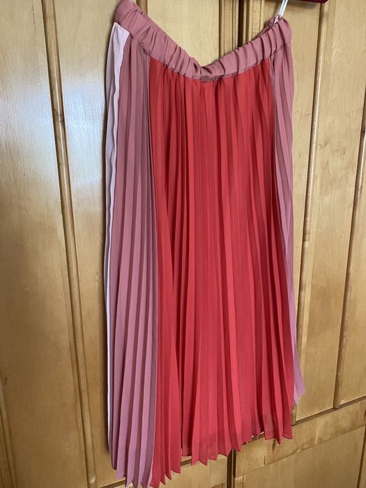 Fusta plisată corai