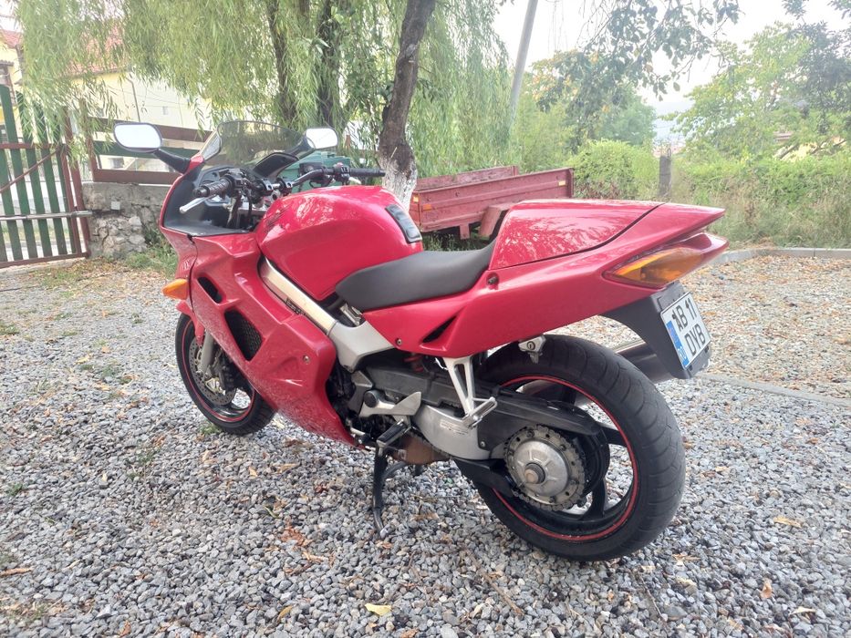 Honda VFR 800 FI / schimb