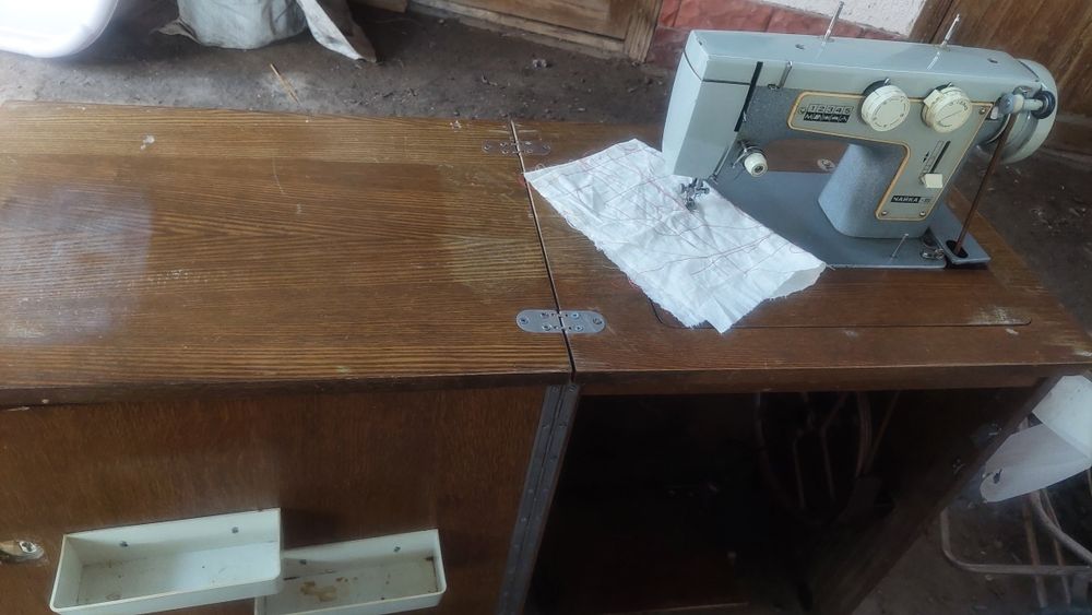 Швейная машинка Чайка-]]]