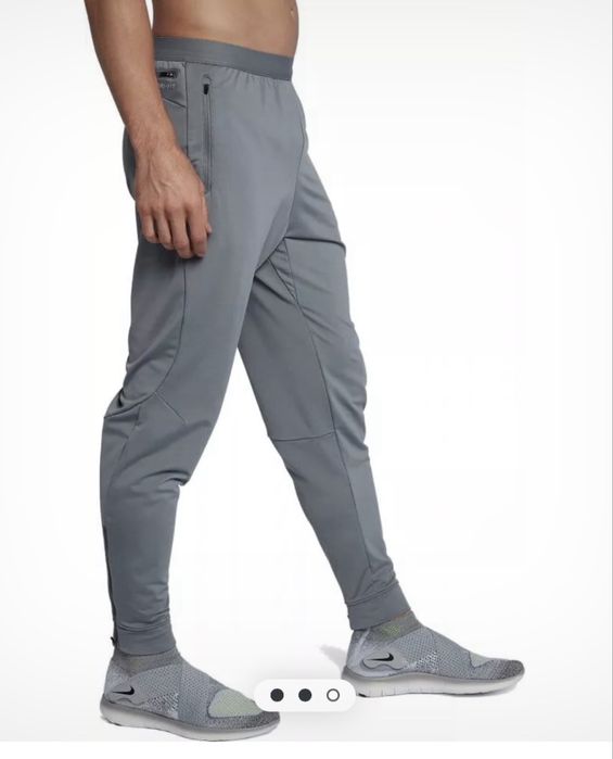 Мъжко долнище NIKE . Размер XL