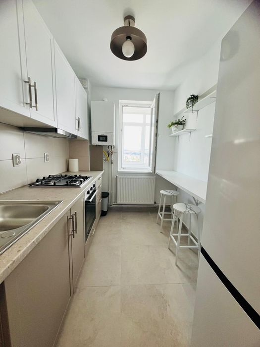 Închiriez apartament 2 camere