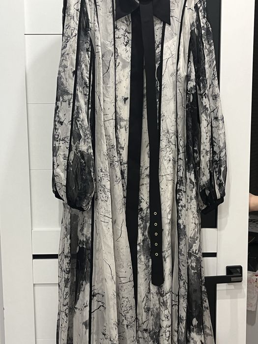 Продаю платья.турция