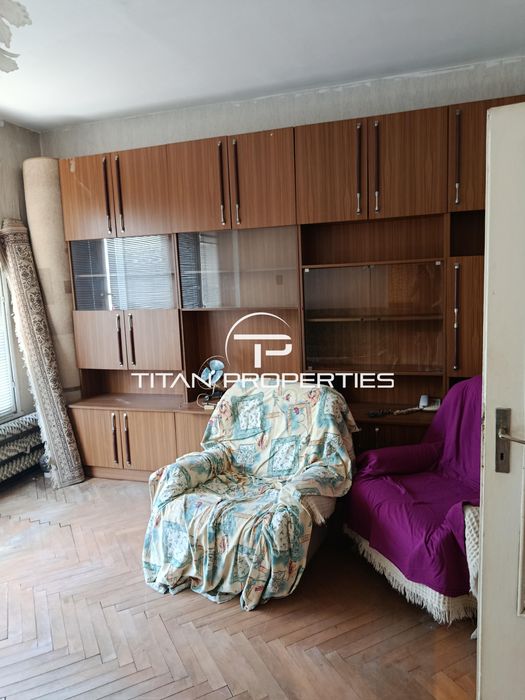 Продава се Двустаен апартамент в Пловдив, Кършияка - 64 кв.м за 1172 €/кв.м - Снимка #1