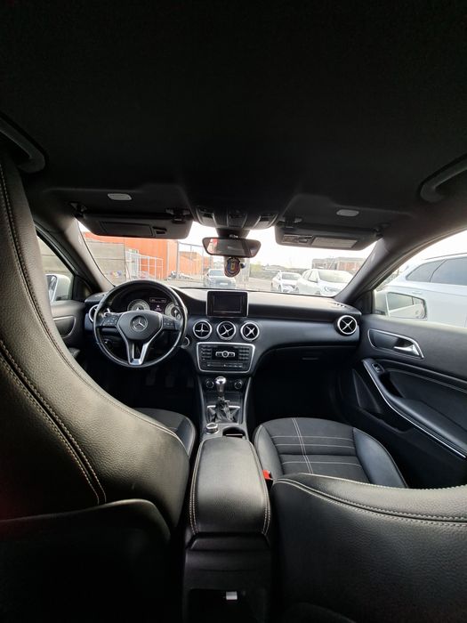 Vând Mercedes-Benz A 200