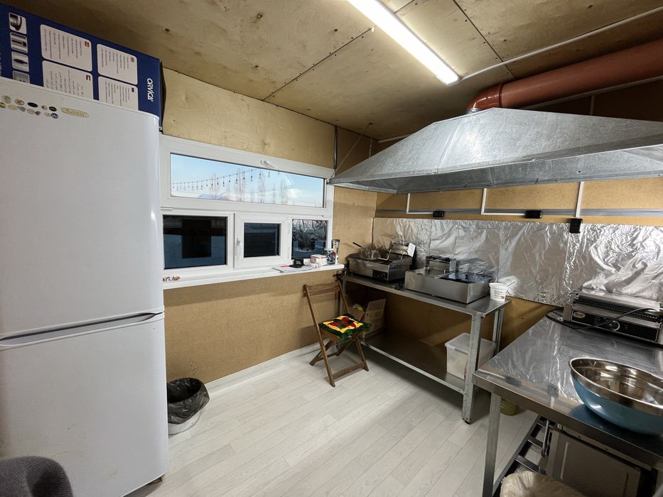 Продам киоск чикен донерная