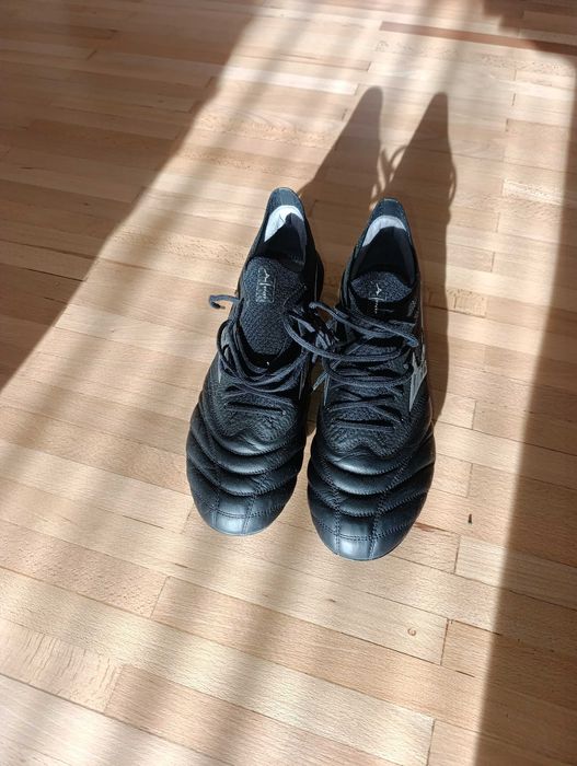Ghete fotbal Mizuno Morelia Neo IV