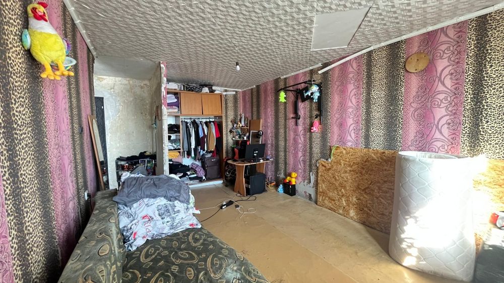 Продается  1 комнатная Сатпаева 22