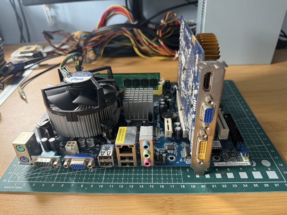 kit quad q6600 4 gb ram ddr 2 video 1 gb retro game